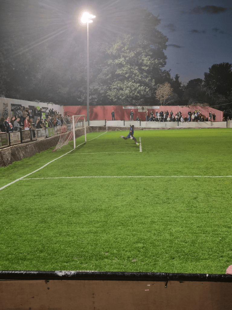 Cheshunt keeper with a booming kick